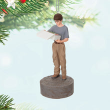 Load image into Gallery viewer, Hallmark Harry Potter™ Happee Birthdae Harry 2024 Ornament With Sound