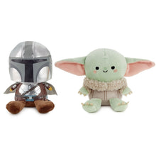 Load image into Gallery viewer, Hallmark Better Together Star Wars The Mandalorian and Grogu Magnetic Plush, 5"